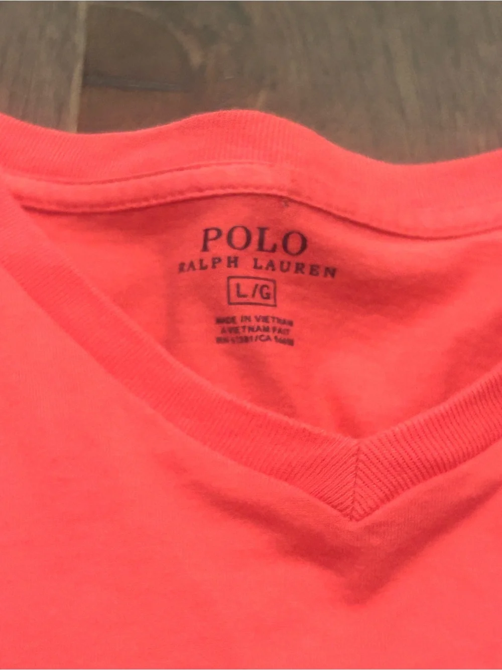 Polo Ralph Lauren Men's Coral V-Neck Tee Large